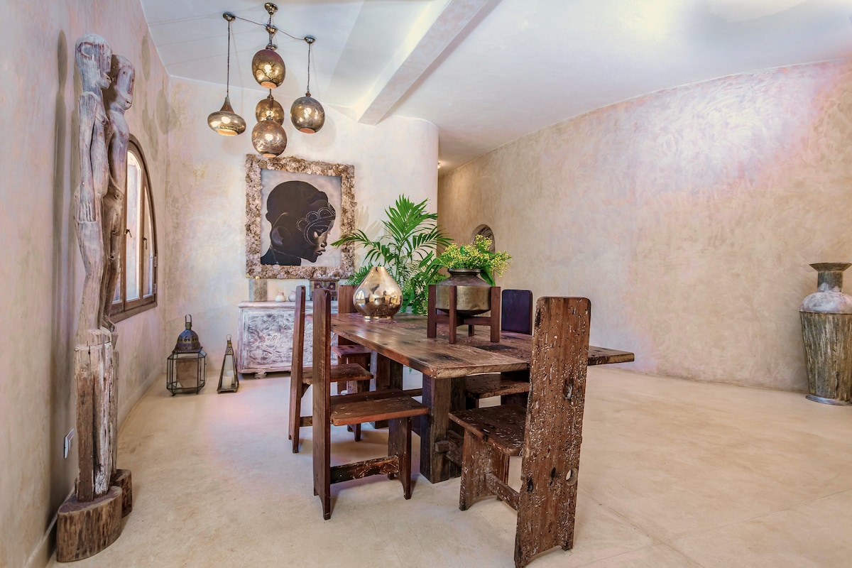 Living & Dining