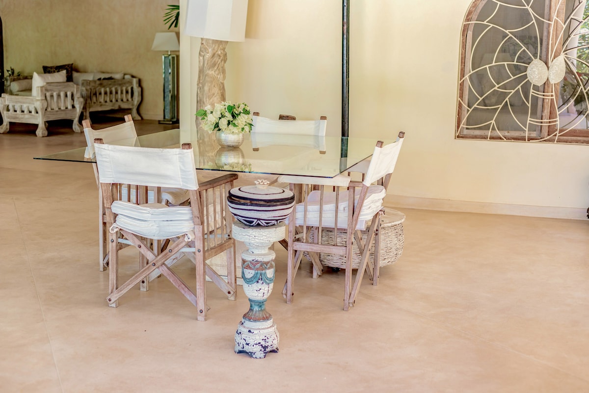 Living & Dining