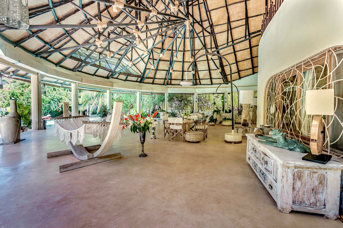 Living & Dining