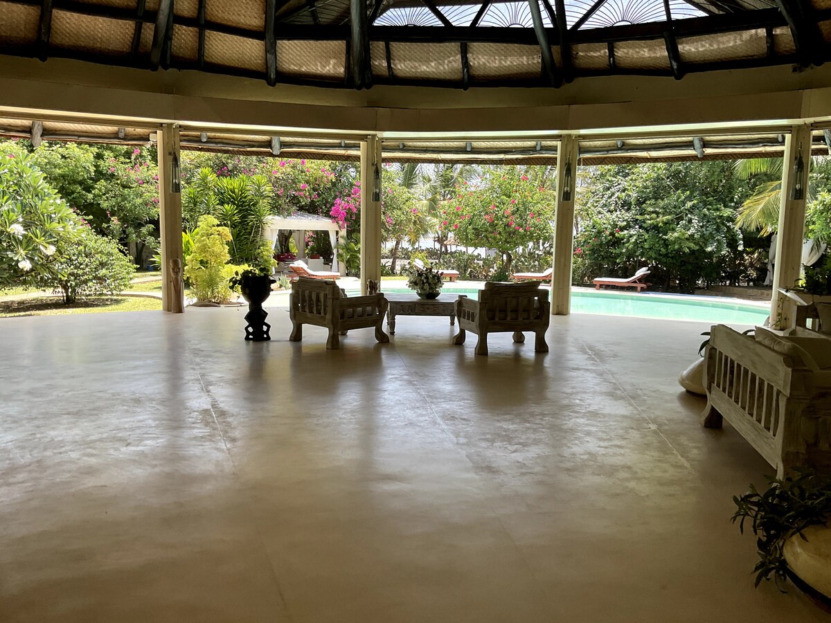 Living & Dining