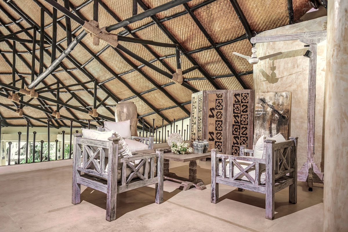 Living & Dining