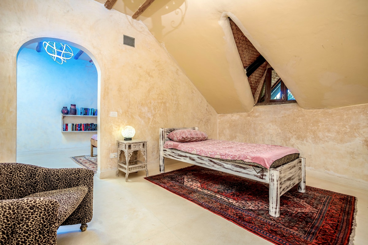 Single Room — Baobab