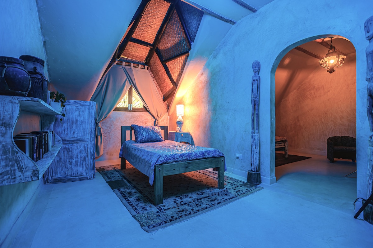 Rooms & Suites